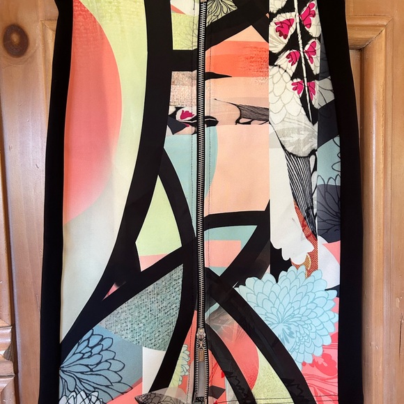 Joseph Ribkoff print skirt, full back zip, worn once, size 4 - Picture 2 of 3